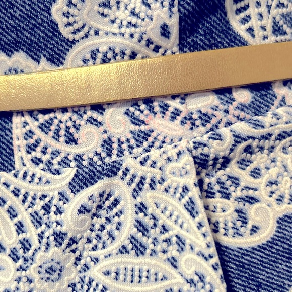 Cute Sleeveless Patterned Denim Dress - Picture 6 of 6